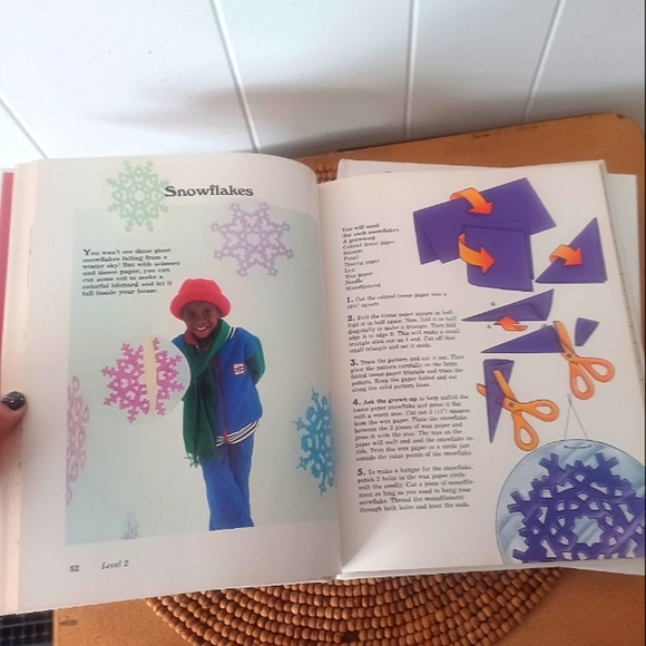 90's Christmas Craft Books - Picture 5 of 8